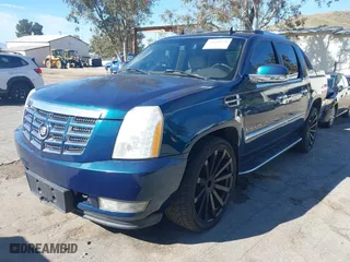 2007 Cadillac Escalade EXT with VIN 3GYFK62887G241511, listed as a IAAI auction lot 41610930 with 57117 miles. Bid and sale history available at carsss.com. Image 17.