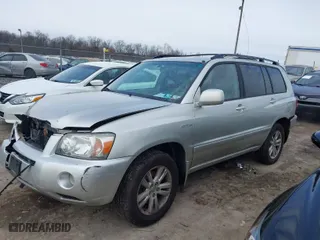 2006 Toyota Highlander Hybrid with VIN JTEEW21A660005649, listed as a IAAI auction lot 41616983 with 265,757 mi miles. Bid and sale history available at carsss.com. Image 2.