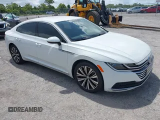 2019 Volkswagen Arteon SE with VIN WVWBR7ANXKE008601, listed as a IAAI auction lot 42792604 with 172,399 mi miles and . Bid and sale history available at DreamBid. Image 1.