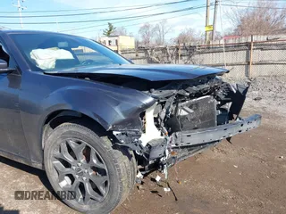 2018 Chrysler 300 with VIN 2C3CCAGG3JH250332, listed as a IAAI auction lot 41931396 with 0 mi miles. Bid and sale history available at carsss.com. Image 6.
