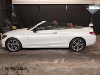 2018 Mercedes-Benz C 300 with VIN WDDWK4KB6JF646464, listed as a IAAI auction lot 42150269 with 40,618 mi miles and . Bid and sale history available at DreamBid. Image 14.