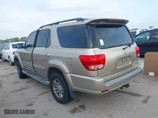 2005 Toyota Sequoia SR5 with VIN 5TDZT34AX5S241653, listed as a IAAI auction lot 41960379 with 251,280 mi miles. Bid and sale history available at carsss.com. Image 3.