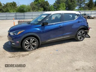 2020 Nissan Kicks SR z VIN 3N1CP5DV2LL483755, wystawiony jako Copart lot #55935975 z przebiegiem 45 191 mil mil oraz Szkoda całkowita • Salvage title. Historia ofert i sprzedaży dostępna na DreamBid. Obrazek 1.