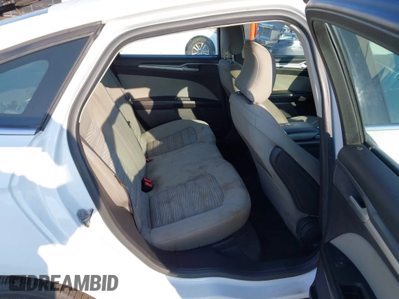 2016 Ford Fusion S with VIN 1FA6P0G79G5112887, listed as a IAAI auction lot 41522790 with 164,747 mi miles. Bid and sale history available at carsss.com. Image 8.