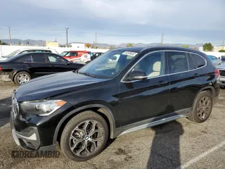 2021 BMW X1 sDrive28i with VIN WBXJG7C0XM5S94362, listed as a Copart auction lot 68538852 with 44,007 mi miles. Bid and sale history available at carsss.com. Image 1.