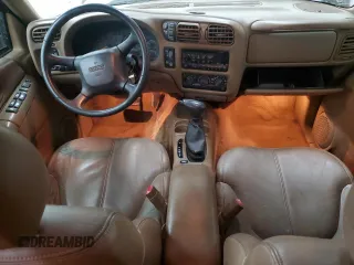 2000 GMC Jimmy SLT Convenience with VIN 1GKDT13WXY2109634, listed as a Copart auction lot 49811075 with 190,465 mi miles and Salvage Title. Bid and sale history available at carsss.com. Image 8.