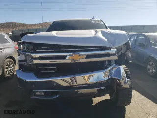 2019 Chevrolet Silverado 1500 LTZ with VIN 1GCUYGED7KZ114882, listed as a Copart auction lot 43060295 with 137,834 mi miles and Salvage Title. Bid and sale history available at carsss.com. Image 5.