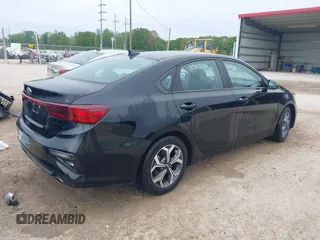 2021 Kia Forte FE with VIN 3KPF24AD5ME402798, listed as a IAAI auction lot 41891158 with 89,250 mi miles. Bid and sale history available at carsss.com. Image 4.