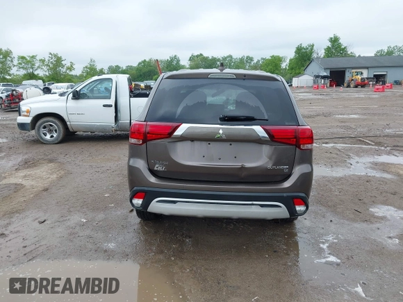 2019 Mitsubishi Outlander ES with VIN JA4AZ3A31KZ043372, listed as a IAAI auction lot 42306119 with 195,635 mi miles and . Bid and sale history available at DreamBid. Image 16.