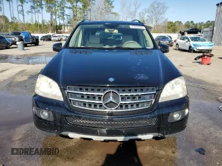 2007 Mercedes-Benz M 350 z VIN 4JGBB86E77A213015, wystawiony jako Copart lot #47637075 z przebiegiem 146 671 mil mil oraz Szkoda całkowita • Salvage title. Historia ofert i sprzedaży dostępna na DreamBid. Obrazek 5.
