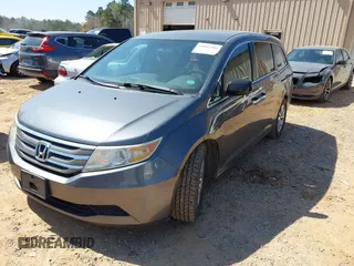 2011 Honda Odyssey EX with VIN 5FNRL5H43BB069014, listed as a IAAI auction lot 41902908 with 182,492 mi miles. Bid and sale history available at carsss.com. Image 17.