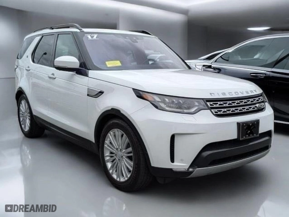 2017 Land Rover Discovery HSE Luxury with VIN SALRHBBK6HA044013, listed as a Copart auction lot 49533005 with NaN miles and Clean Title. Bid and sale history available at carsss.com. Image 1.