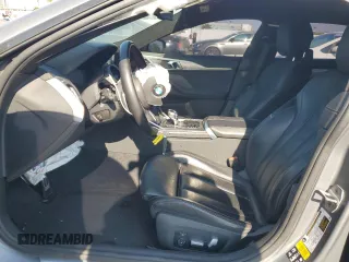 2023 BMW 8 Series M850i z VIN WBAGV8C0XPCK42813, wystawiony jako Copart lot #41823805 z przebiegiem Nie podano mil oraz Szkoda całkowita • Salvage title. Historia ofert i sprzedaży dostępna na DreamBid. Obrazek 7.