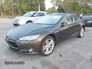 2014 Tesla Model S 60 z VIN 5YJSA1H19EFP51406, wystawiony jako IAAI lot #41561395 z przebiegiem Nie podano mil oraz . Historia ofert i sprzedaży dostępna na DreamBid. Obrazek 19.