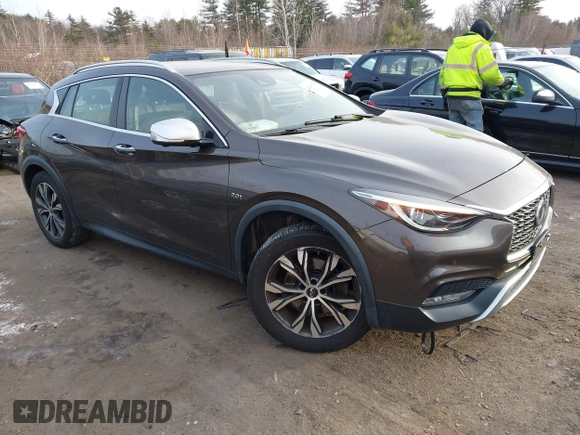 2017 Infiniti QX30 Luxury with VIN SJKCH5CR8HA034526, listed as a IAAI auction lot 41338947 with 67,166 mi miles. Bid and sale history available at carsss.com. Image 1.