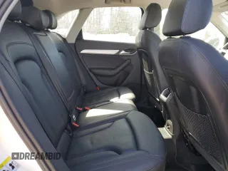 2017 Audi Q3 Premium z VIN WA1ECCFS1HR000761, wystawiony jako Copart lot #49047005 z przebiegiem 85 152 mil mil oraz Szkody całkowita. Historia ofert i sprzedaży dostępna na DreamBid. Obrazek 11.
