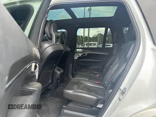 2016 Volvo XC90 T6 R-Design z VIN YV4A22PM9G1051453, wystawiony jako IAAI lot #42409837 z przebiegiem 147 400 mil mil oraz . Historia ofert i sprzedaży dostępna na DreamBid. Obrazek 8.