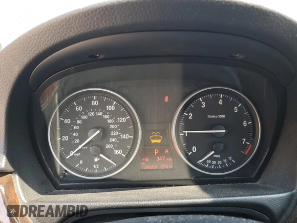 2008 BMW 3 Series 328xi with VIN WBAVC735X8KX91177, listed as a Copart auction lot 57224785 with 124,699 mi miles and Clean title. Bid and sale history available at DreamBid. Image 9.