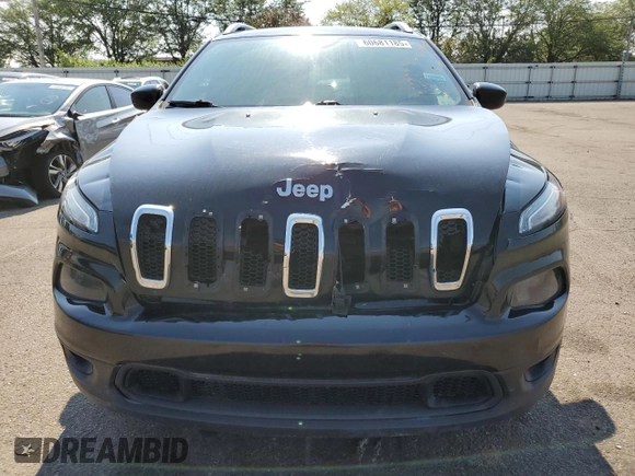 2016 Jeep Cherokee 75th Anniversary with VIN 1C4PJLCBXGW185675, listed as a Copart auction lot 60681185 with 174,818 mi miles and Clean title. Bid and sale history available at DreamBid. Image 5.