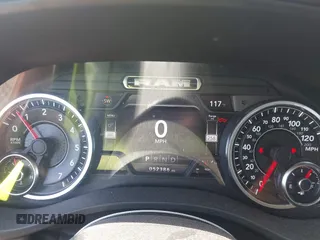 2021 Ram 1500 Lone Star z VIN 1C6RREBT0MN630263, wystawiony jako IAAI lot #41887871 z przebiegiem 52 386 mil mil oraz . Historia ofert i sprzedaży dostępna na DreamBid. Obrazek 7.