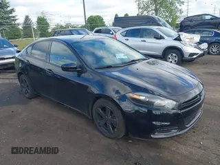 2015 Dodge Dart SXT z VIN 1C3CDFBB4FD158494, wystawiony jako IAAI lot #42337300 z przebiegiem 156 918 mil mil oraz . Historia ofert i sprzedaży dostępna na DreamBid. Obrazek 1.