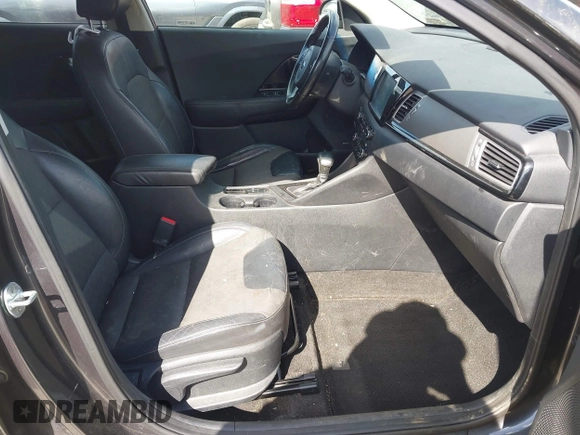 2018 Kia Niro EX with VIN KNDCC3LC7J5133340, listed as a IAAI auction lot 41958356 with 150,195 mi miles. Bid and sale history available at carsss.com. Image 5.