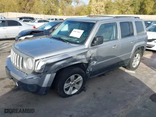 2017 Jeep Patriot High Altitude with VIN 1C4NJRFB6HD122205, listed as a IAAI auction lot 40874067 with 187,810 mi miles. Bid and sale history available at carsss.com. Image 17.