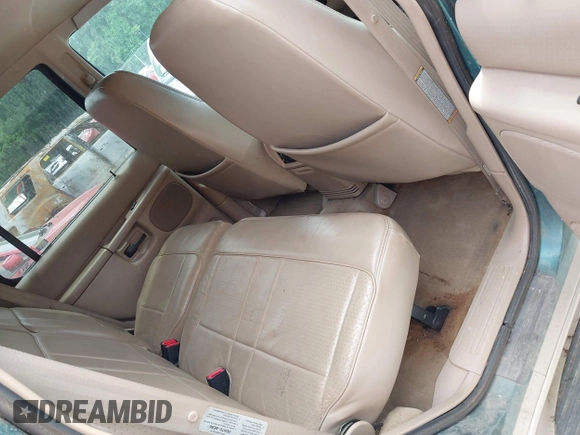 1998 Ford Explorer XL with VIN 1FMZU34E3WZA70790, listed as a IAAI auction lot 42746153 with 232,123 mi miles and . Bid and sale history available at DreamBid. Image 8.