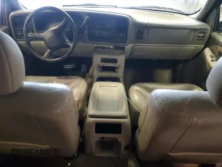 2002 GMC Yukon XL SLT with VIN 3GKFK16Z32G360592, listed as a Copart auction lot 41509675 with 213,648 mi miles and Non Repairable. Bid and sale history available at carsss.com. Image 8.