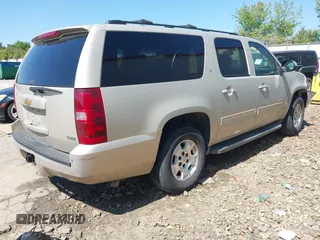 2012 Chevrolet Suburban LT z VIN 1GNSCJE03CR128206, wystawiony jako IAAI lot #42002119 z przebiegiem 329 078 mil mil oraz . Historia ofert i sprzedaży dostępna na DreamBid. Obrazek 4.