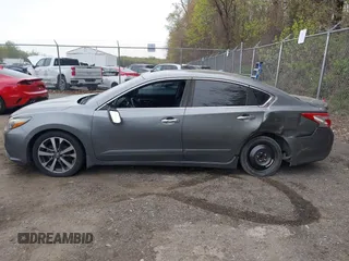 2016 Nissan Altima SR with VIN 1N4AL3AP2GC205455, listed as a IAAI auction lot 42012932 with 98,490 mi miles and . Bid and sale history available at carsss.com. Image 14.