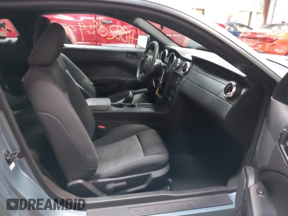 2007 Ford Mustang Deluxe with VIN 1ZVFT80N175343082, listed as a IAAI auction lot 41882099 with 16,629 mi miles and . Bid and sale history available at DreamBid. Image 5.