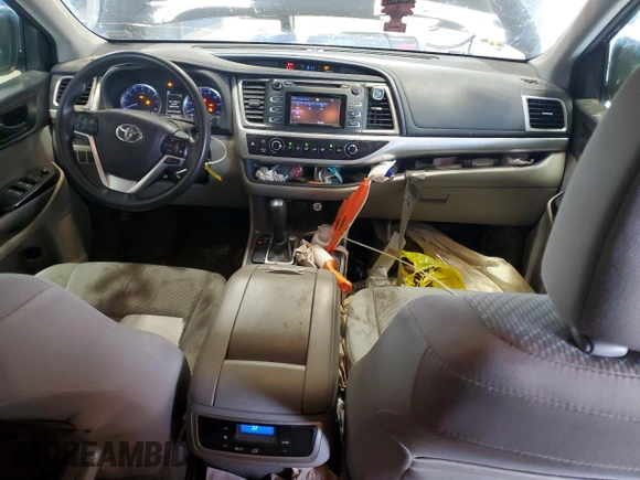 2018 Toyota Highlander LE with VIN 5TDBZRFH6JS898442, listed as a Copart auction lot 60132845 with 166,530 mi miles and Salvage title. Bid and sale history available at DreamBid. Image 8.