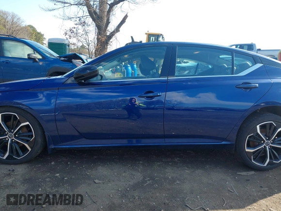 2024 Nissan Altima SR z VIN 1N4BL4CV7RN318069, wystawiony jako IAAI lot #41866453 z przebiegiem 17 378 mil mil oraz . Historia ofert i sprzedaży dostępna na DreamBid. Obrazek 15.