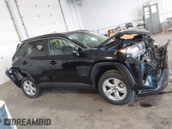2020 Toyota RAV4 XLE with VIN 2T3P1RFV0LC079187, listed as a IAAI auction lot 42409656 with 68,881 mi miles and . Bid and sale history available at DreamBid. Image 13.
