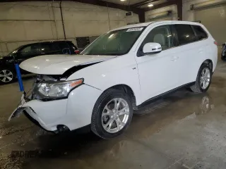 2014 Mitsubishi Outlander GT with VIN JA4JZ4AX8EZ017302, listed as a Copart auction lot 60526345 with 120,124 mi miles and Salvage title. Bid and sale history available at DreamBid. Image 1.