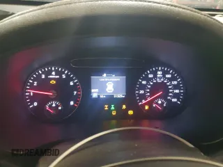 2019 Kia Sorento LX z VIN 5XYPGDA58KG487702, wystawiony jako Copart lot #58161275 z przebiegiem 91 928 mil mil oraz Szkoda całkowita • Salvage title. Historia ofert i sprzedaży dostępna na DreamBid. Obrazek 9.