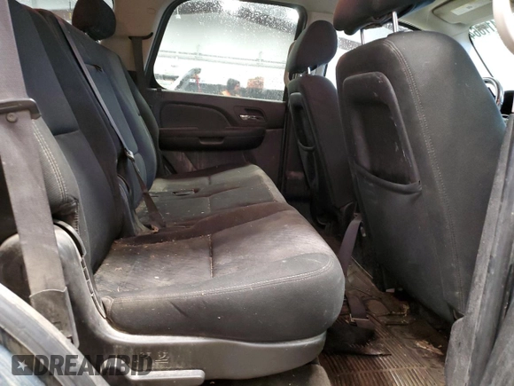 2010 GMC Yukon z VIN 1GKUKAE04AR117639, wystawiony jako Copart lot #82411664 z przebiegiem 313 266 mil mil oraz Szkoda całkowita • Salvage title. Historia ofert i sprzedaży dostępna na DreamBid. Obrazek 11.