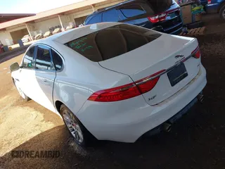 2017 Jaguar XF 35t Premium with VIN SAJBD4BV9HCY44515, listed as a IAAI auction lot 41852836 with 1 mi miles. Bid and sale history available at carsss.com. Image 3.