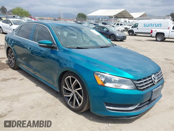 2014 Volkswagen Passat SE с VIN 1VWBN7A32EC043821, выставлен на аукционе IAAI как лот 42047327 с пробегом 104 403 миль миль и . История ставок и продаж доступна на DreamBid. Изображение 1.