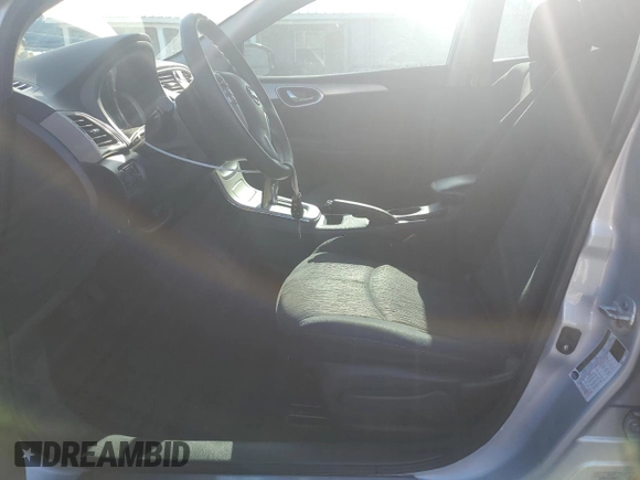 2014 Nissan Sentra SV z VIN 3N1AB7AP2EY268664, wystawiony jako Copart lot #52020415 z przebiegiem 95 614 mil mil oraz Szkoda całkowita • Salvage title. Historia ofert i sprzedaży dostępna na DreamBid. Obrazek 7.