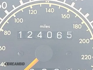 1993 Mercedes-Benz 400 with VIN WDBEA34E6PB942402, listed as a IAAI auction lot 41855899 with 124,065 mi miles. Bid and sale history available at carsss.com. Image 15.