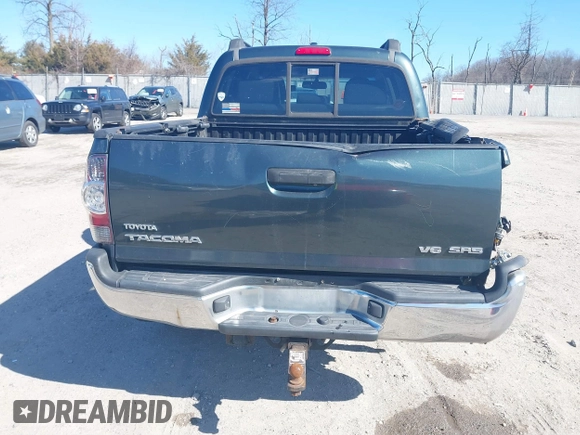 2009 Toyota Tacoma z VIN 3TMLU42N79M027935, wystawiony jako IAAI lot #41645051 z przebiegiem 341 601 mil mil oraz . Historia ofert i sprzedaży dostępna na DreamBid. Obrazek 16.