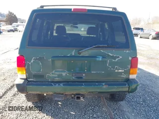 2001 Jeep Cherokee Sport with VIN 1J4FF58S41L619254, listed as a IAAI auction lot 41596384 with 180,826 mi miles and . Bid and sale history available at DreamBid. Image 16.