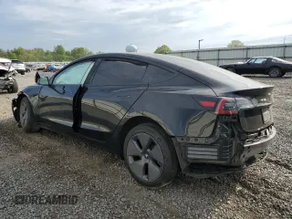 2023 Tesla Model 3 z VIN 5YJ3E1EA3PF698993, wystawiony jako Copart lot #55033655 z przebiegiem Nie podano mil oraz Szkoda całkowita • Salvage title. Historia ofert i sprzedaży dostępna na DreamBid. Obrazek 2.