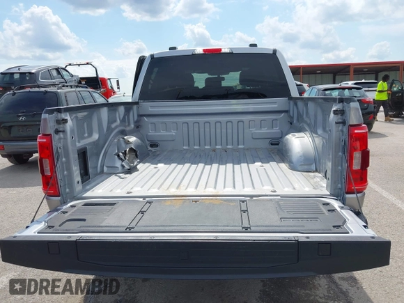 2021 Ford F-150 XL с VIN 1FTFW1E56MFC94929, выставлен на аукционе IAAI как лот 42528522 с пробегом 64 019 миль миль и . История ставок и продаж доступна на DreamBid. Изображение 18.