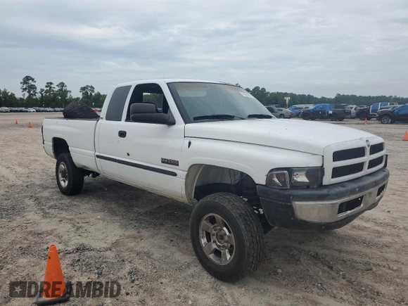 2001 Dodge Ram 2500 with VIN 1B7KF23681J210408, listed as a Copart auction lot 70034884 with 0 mi miles and Salvage Title. Bid and sale history available at carsss.com. Image 1.