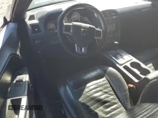 2014 Dodge Challenger R/T Plus z VIN 2C3CDYBT5EH108936, wystawiony jako Copart lot #46652305 z przebiegiem 229 673 mil mil oraz Szkoda całkowita • Salvage title. Historia ofert i sprzedaży dostępna na DreamBid. Obrazek 8.