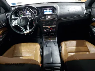 2017 Mercedes-Benz E 400 with VIN WDDKJ6HB4HF355427, listed as a Copart auction lot 45629055 with 78,018 mi miles and Salvage title. Bid and sale history available at DreamBid. Image 8.
