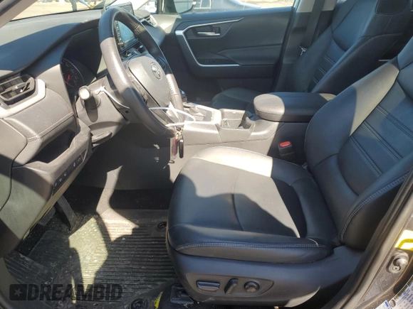 2021 Toyota RAV4 XLE Premium with VIN 2T3A1RFV4MC193667, listed as a Copart auction lot 48061175 with 19,845 mi miles and Salvage title. Bid and sale history available at DreamBid. Image 7.